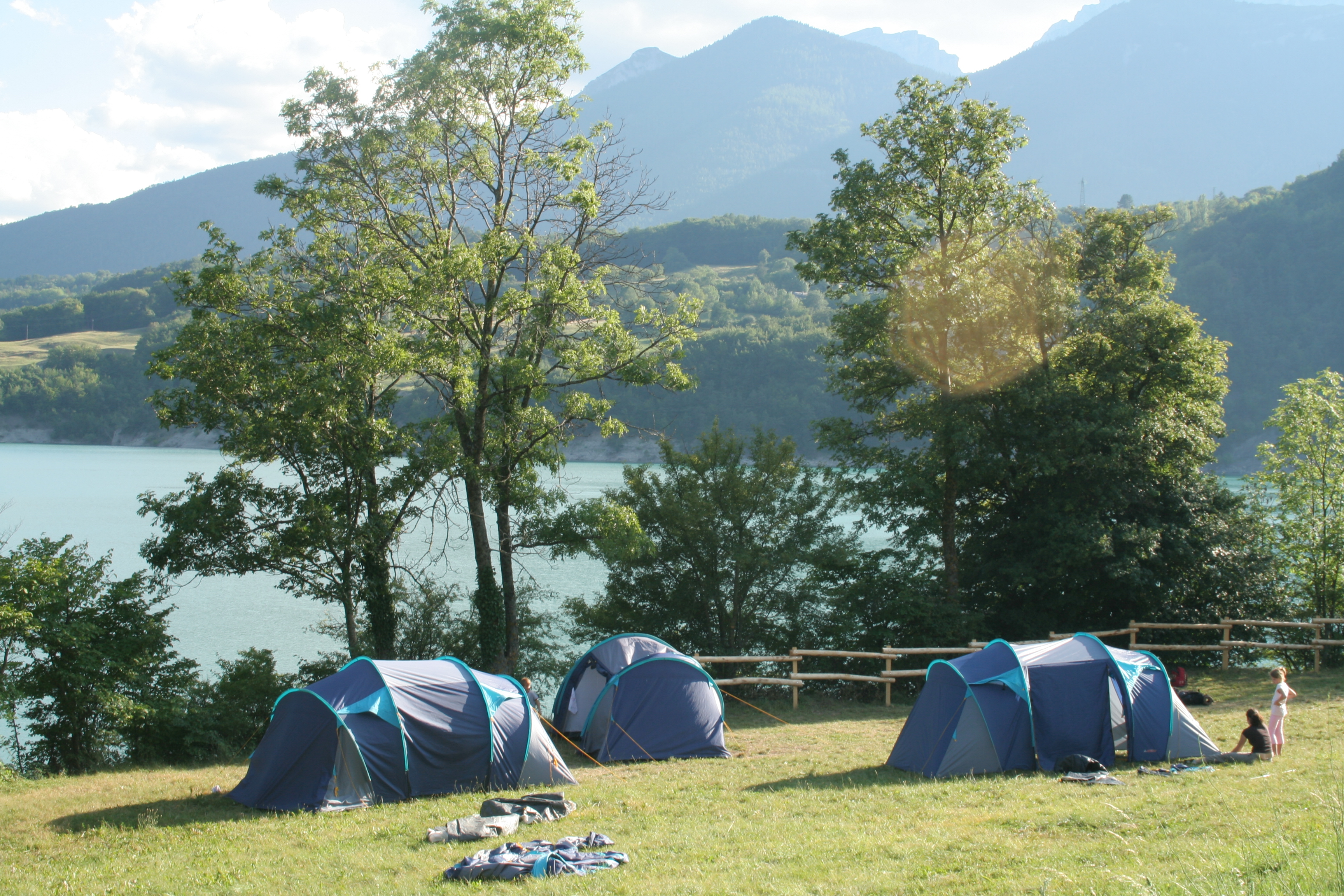 Camping du Lac du Sautet | Isère Tourisme