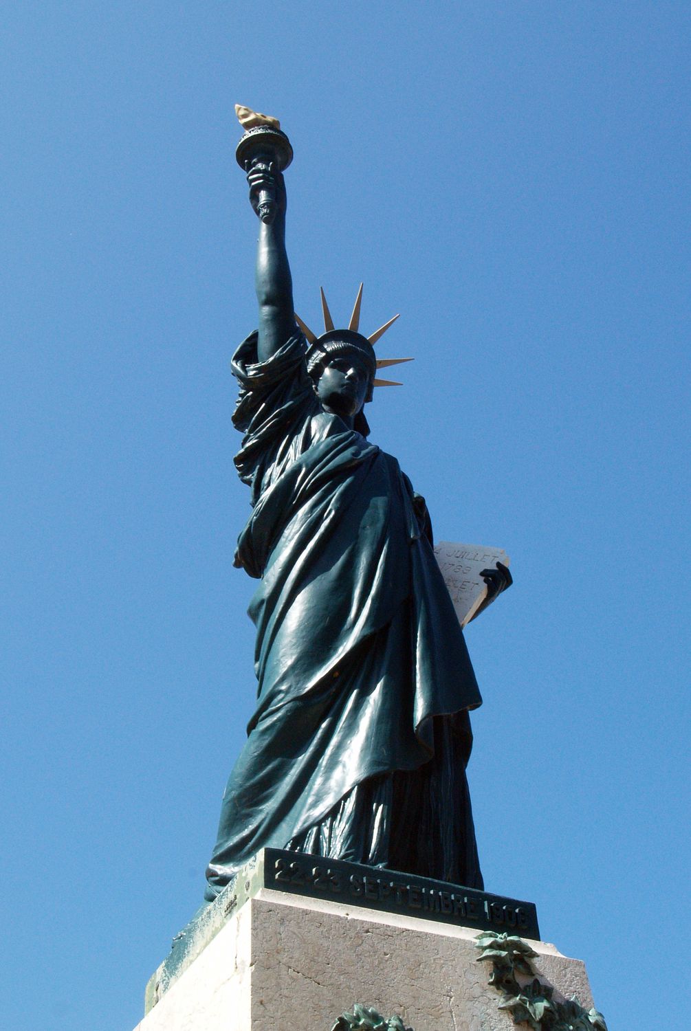 Statue de la Liberté et Monument Saint-Romme | Isère Tourisme