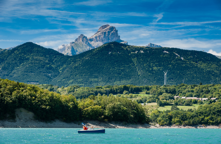 La guinguette du lac du Sautet | Isère Tourisme